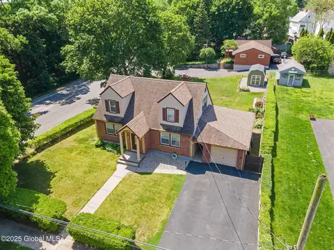 1810 Osterlitz Ave, Schenectady, NY 12306 photo 2