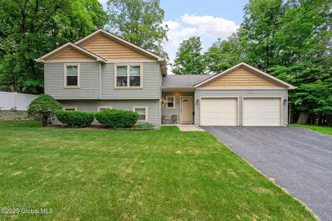 102 Division St, Ballston Spa, NY 12020