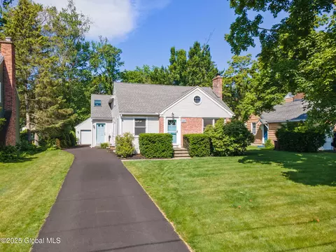 23 Harrison Ave, Delmar, NY 12054