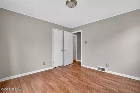 305 Elder St, Schenectady, NY 12304 photo 15