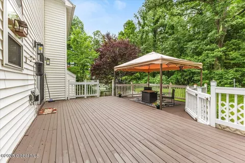 124 Woodfield Blvd, Mechanicville, NY 12118 photo 38