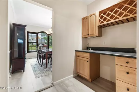 124 Woodfield Blvd, Mechanicville, NY 12118 photo 9