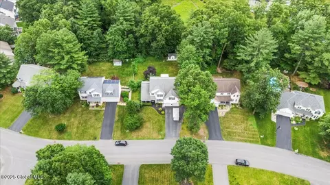124 Woodfield Blvd, Mechanicville, NY 12118 photo 3