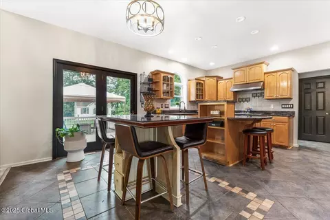 124 Woodfield Blvd, Mechanicville, NY 12118 photo 11