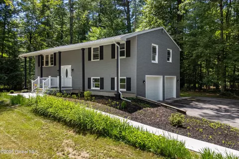 292 Stone Church Rd, Ballston Spa, NY 12020