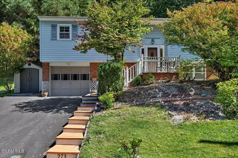 273 Pinehurst Ave, Rensselaer, NY 12144