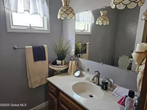 1824 Devendorf Rd, Schenectady, NY 12303 photo 12