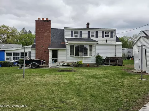 1824 Devendorf Rd, Schenectady, NY 12303 photo 2