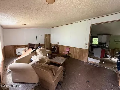 178 E High St, Malta, NY 12020 photo 2