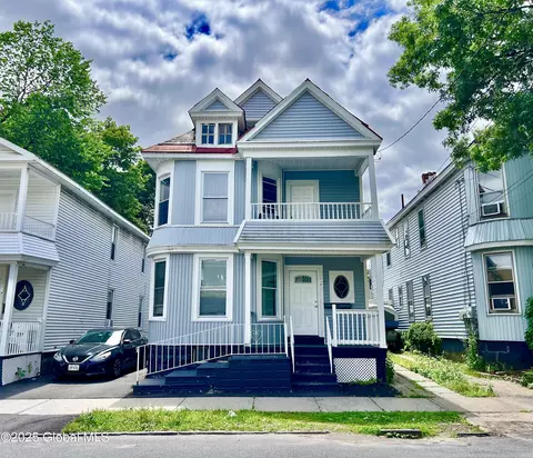 517 Summit Ave, Schenectady, NY 12307