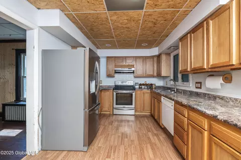 489 Kenwood Ave, Delmar, NY 12054 photo 5