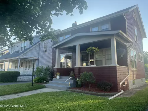 1137 Sumner Ave, Schenectady, NY 12309