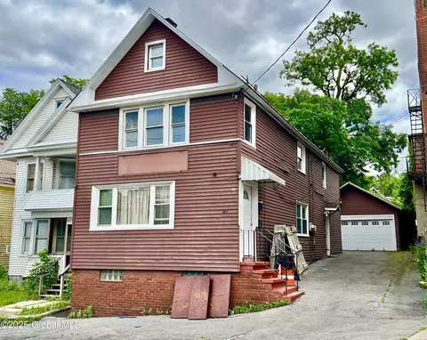 659 Crane St, Schenectady, NY 12303