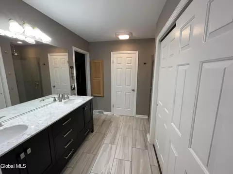 Bath - 85 Trinity Pl, Selkirk, NY 12158 photo 1 of 3