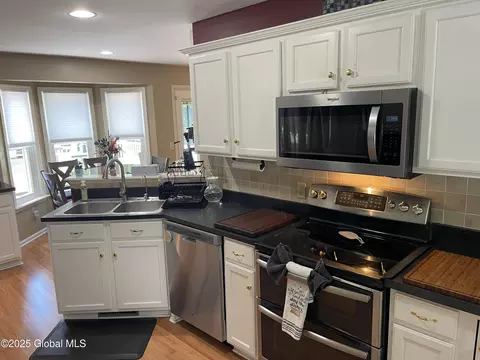 Kitchen - 85 Trinity Pl, Selkirk, NY 12158 photo 3 of 4