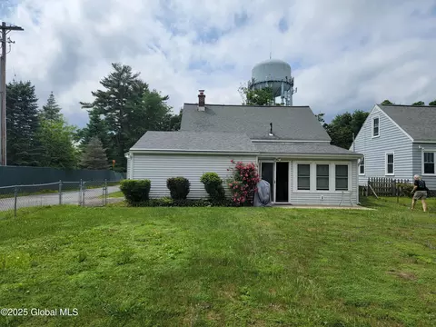 1045 Wallace Ave, Schenectady, NY 12306 photo 31