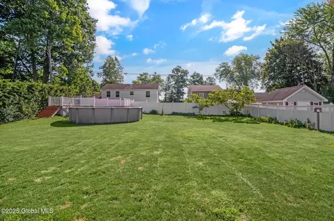 Exterior - 954 Obrien Ave, Schenectady, NY 12303 photo 6 of 6