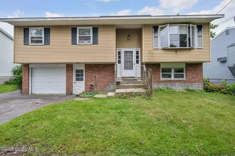 250 Hillcrest Ave, Schenectady, NY 12304