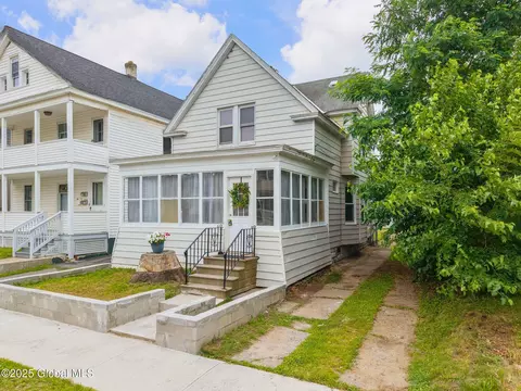434 Cedar St, Schenectady, NY 12306