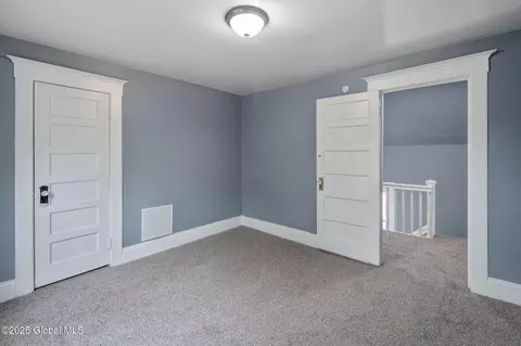 Bedroom - 434 Cedar St, Schenectady, NY 12306 photo 4 of 5