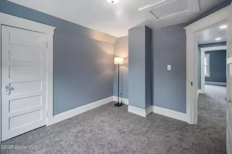 Entry Way - 434 Cedar St, Schenectady, NY 12306 photo 2 of 2