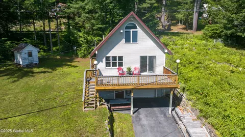25 Abeling Ln, Hadley, NY 12835