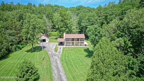 23 Chapman St, Corinth, NY 12822