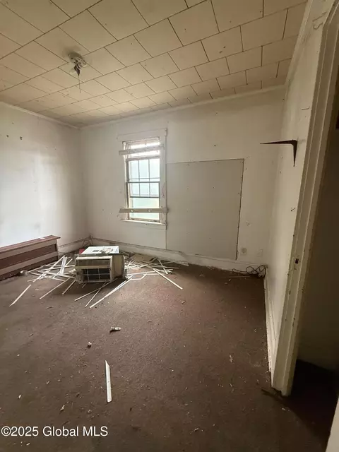 Bedroom - 326 Main St, Cairo, NY 12413 photo 3 of 5