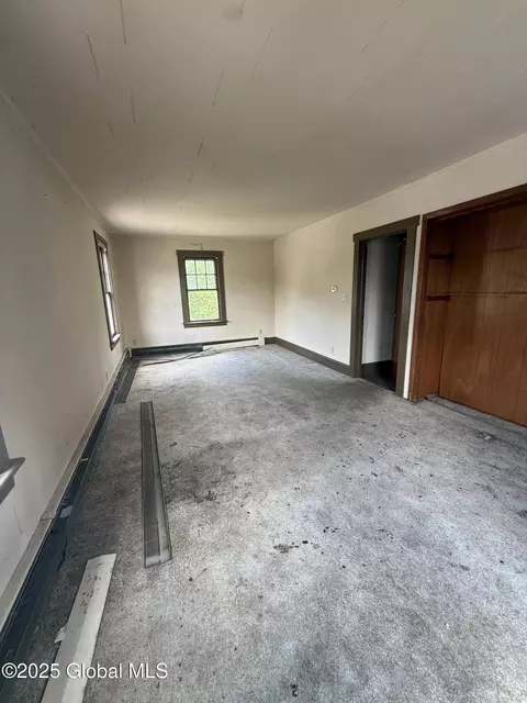 Living - 326 Main St, Cairo, NY 12413 photo 4 of 4
