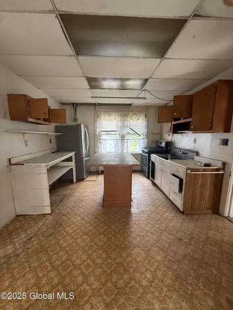 Kitchen - 326 Main St, Cairo, NY 12413 photo 1 of 1