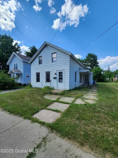 59 First St, Glens Falls, NY 12801