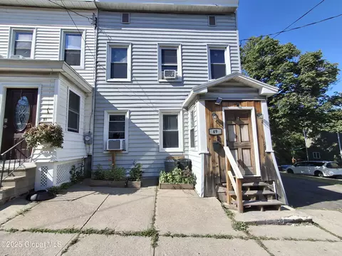 49 Mccarty Ave, Albany, NY 12202