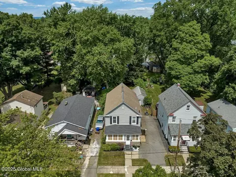 143 Manchester Rd, Schenectady, NY 12304 photo 34