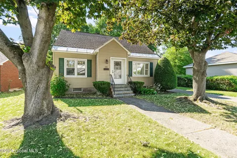218 Fifteenth St, Schenectady, NY 12306