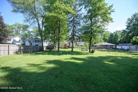 23 Mcmillen Pl, Delmar, NY 12054 photo 41