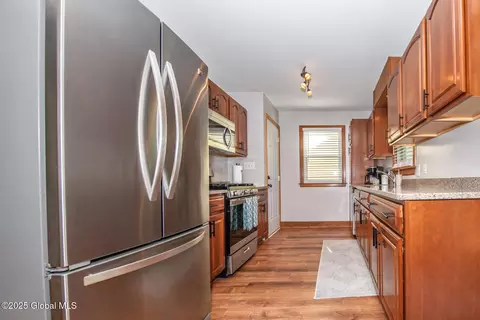 23 Mcmillen Pl, Delmar, NY 12054 photo 7