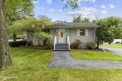 14 Mountain Dr, Lake George, NY 12845