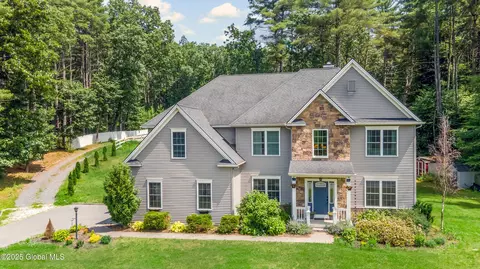 7 Anthony Ln, Saratoga Springs, NY 12866