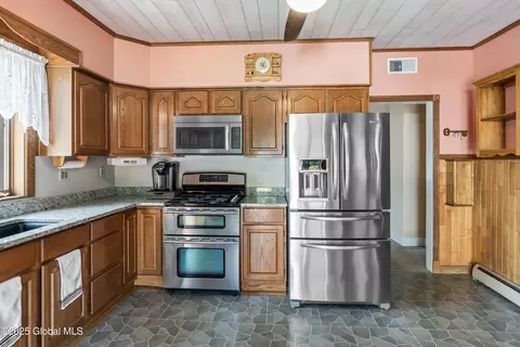 2353 Curry Rd, Schenectady, NY 12303 photo 13
