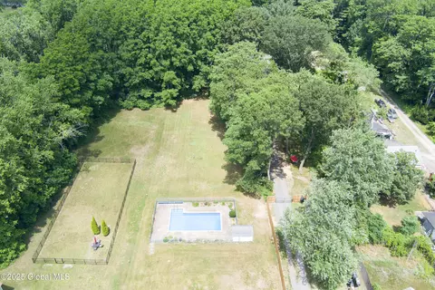 2353 Curry Rd, Schenectady, NY 12303 photo 40