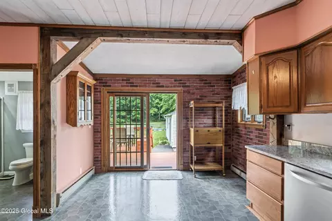 2353 Curry Rd, Schenectady, NY 12303 photo 17