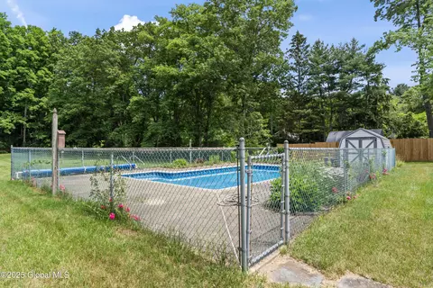 2353 Curry Rd, Schenectady, NY 12303 photo 31