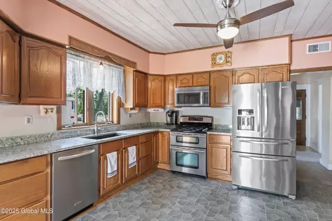 2353 Curry Rd, Schenectady, NY 12303 photo 14