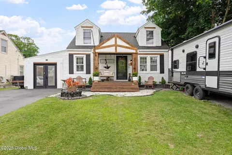 3004 Westside Ave, Schenectady, NY 12306