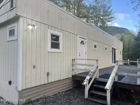 434 Old Stage Rd, Lake Luzerne, NY 12846