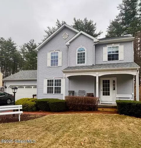 4 Chapman Ct, Queensbury, NY 12804