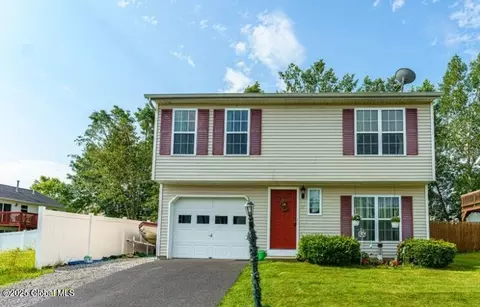 27 Morgans Run, Schuylerville, NY 12871