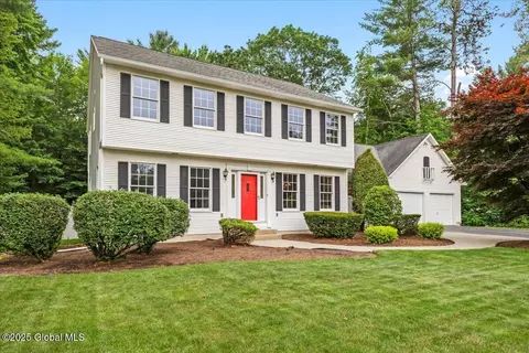 27 Willow Rd, Queensbury, NY 12804