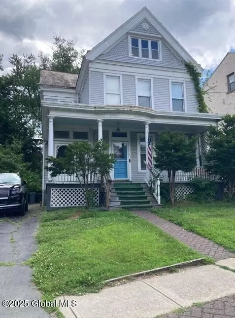 54 Brunswick Ave, Troy, NY 12180