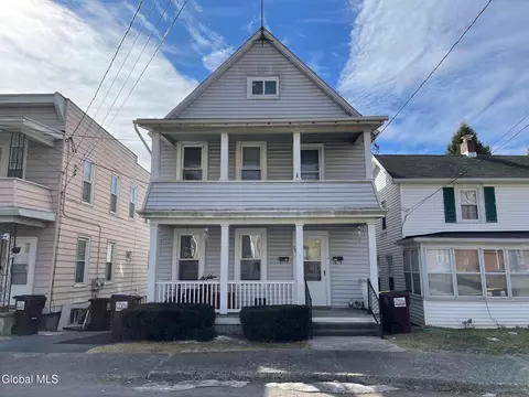 39 William St, Mechanicville, NY 12118